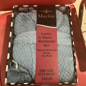 It’s a nice and it’s soft never wore it stay in the box